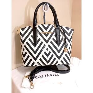 BRAHMIN BLACK WHITE GEOMETRIC MED DUX